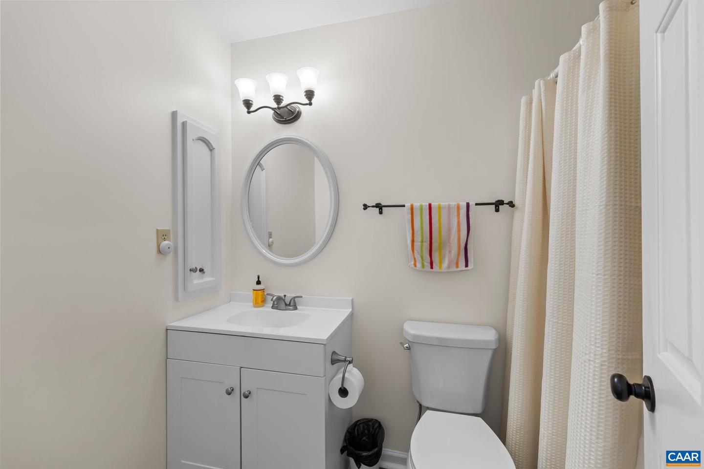 2071 WINTERFIELD CIR, CHARLOTTESVILLE, Virginia 22911, 3 Bedrooms Bedrooms, ,2 BathroomsBathrooms,Residential,For sale,2071 WINTERFIELD CIR,674064 MLS # 674064