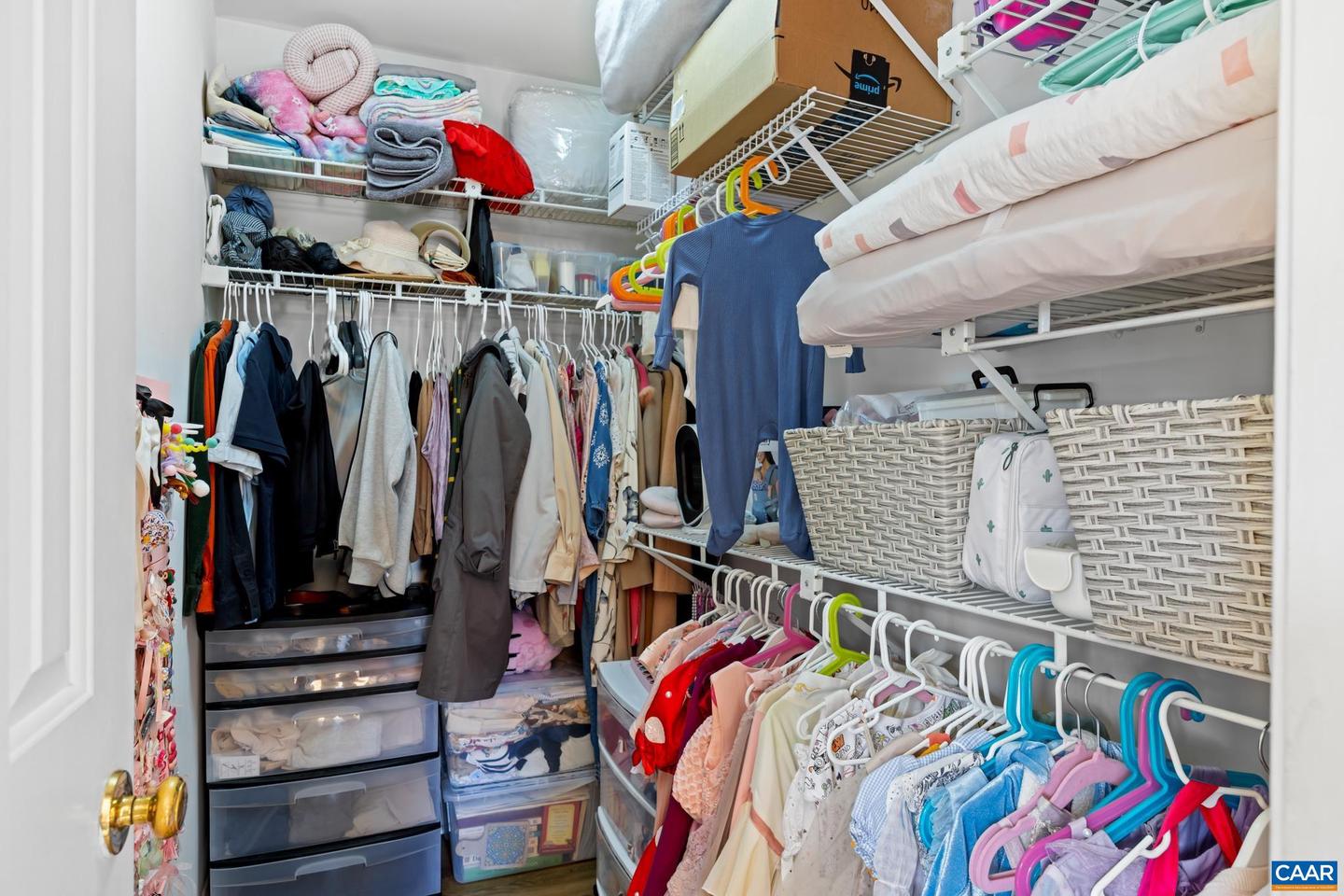 2071 WINTERFIELD CIR, CHARLOTTESVILLE, Virginia 22911, 3 Bedrooms Bedrooms, ,2 BathroomsBathrooms,Residential,For sale,2071 WINTERFIELD CIR,674064 MLS # 674064