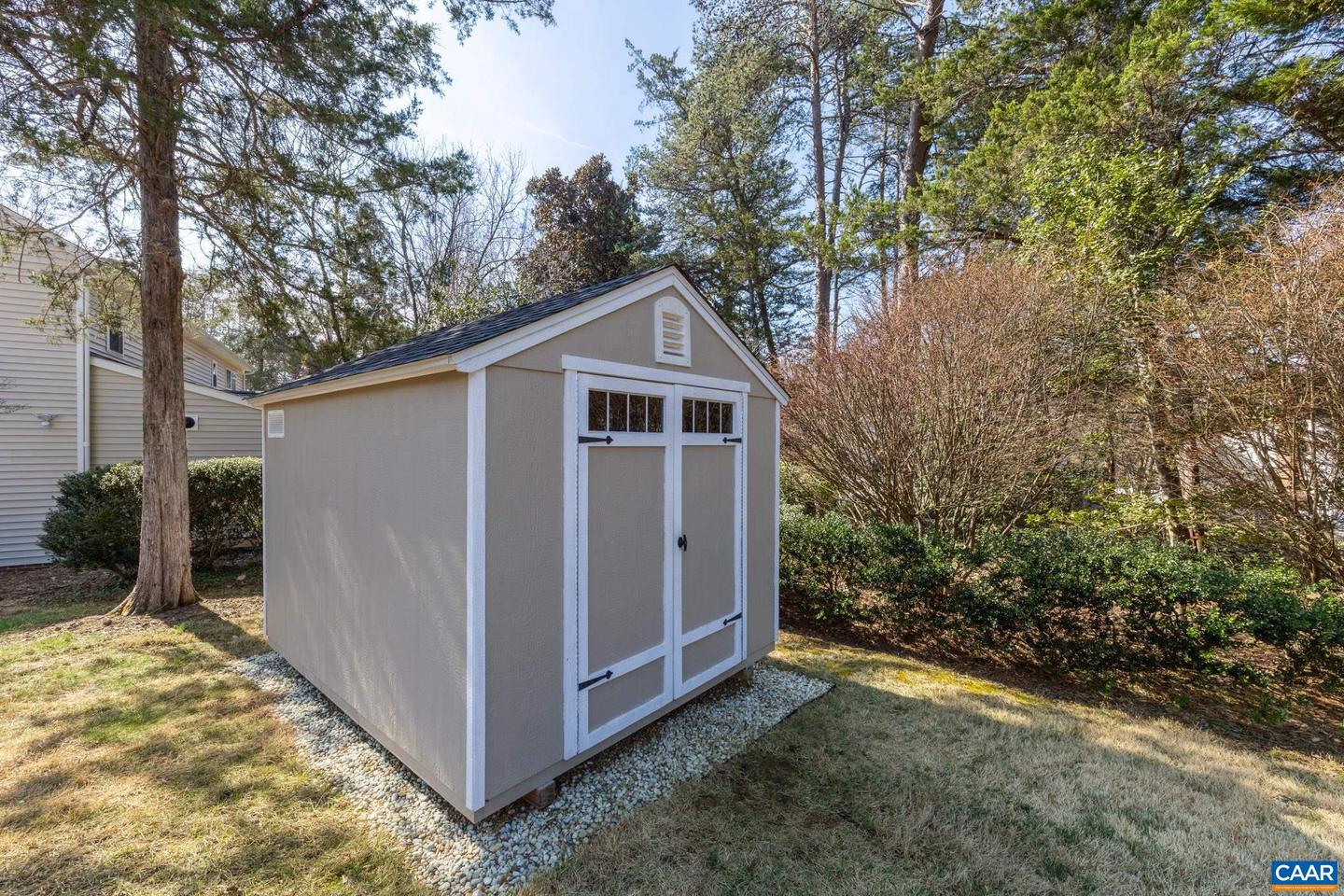 2071 WINTERFIELD CIR, CHARLOTTESVILLE, Virginia 22911, 3 Bedrooms Bedrooms, ,2 BathroomsBathrooms,Residential,For sale,2071 WINTERFIELD CIR,674064 MLS # 674064