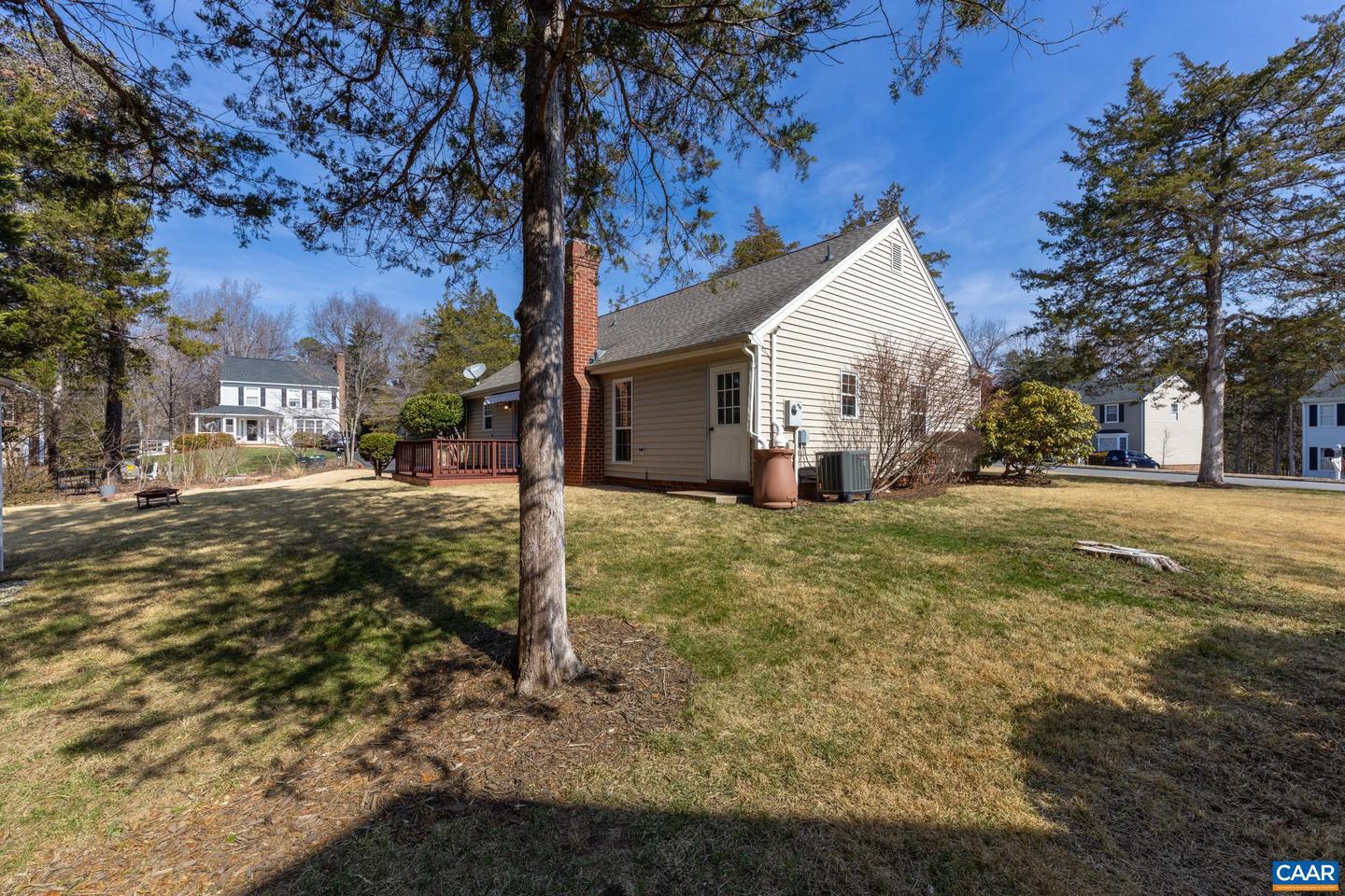 2071 WINTERFIELD CIR, CHARLOTTESVILLE, Virginia 22911, 3 Bedrooms Bedrooms, ,2 BathroomsBathrooms,Residential,For sale,2071 WINTERFIELD CIR,674064 MLS # 674064