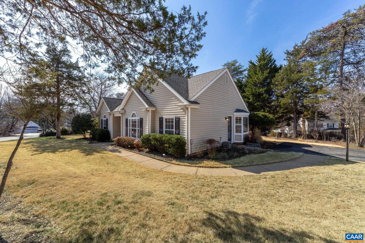 2071 WINTERFIELD CIR, CHARLOTTESVILLE, Virginia 22911, 3 Bedrooms Bedrooms, ,2 BathroomsBathrooms,Residential,For sale,2071 WINTERFIELD CIR,674064 MLS # 674064