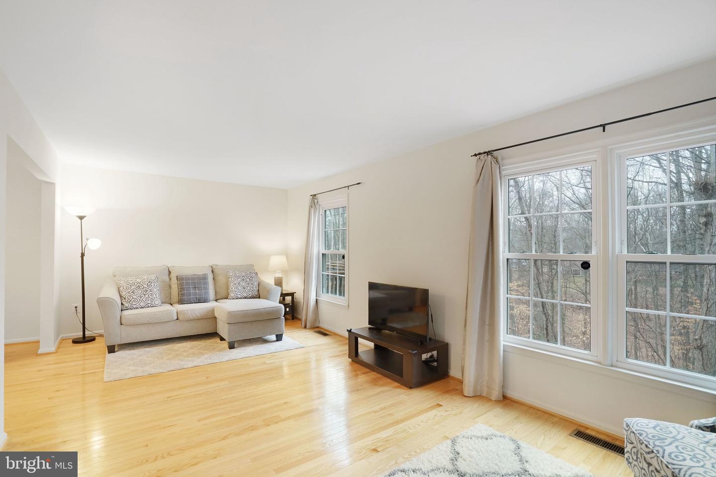 7312 SPRING VIEW CT, SPRINGFIELD, Virginia 22153, 3 Bedrooms Bedrooms, ,2 BathroomsBathrooms,Residential,For sale,7312 SPRING VIEW CT,VAFX2294594 MLS # VAFX2294594