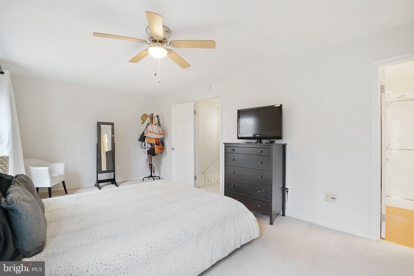 7312 SPRING VIEW CT, SPRINGFIELD, Virginia 22153, 3 Bedrooms Bedrooms, ,2 BathroomsBathrooms,Residential,For sale,7312 SPRING VIEW CT,VAFX2294594 MLS # VAFX2294594