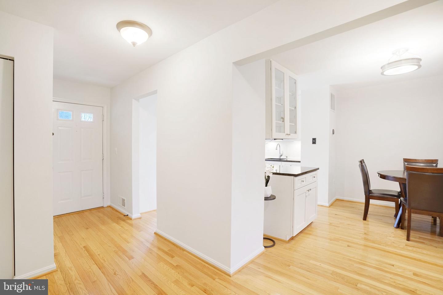 7312 SPRING VIEW CT, SPRINGFIELD, Virginia 22153, 3 Bedrooms Bedrooms, ,2 BathroomsBathrooms,Residential,For sale,7312 SPRING VIEW CT,VAFX2294594 MLS # VAFX2294594