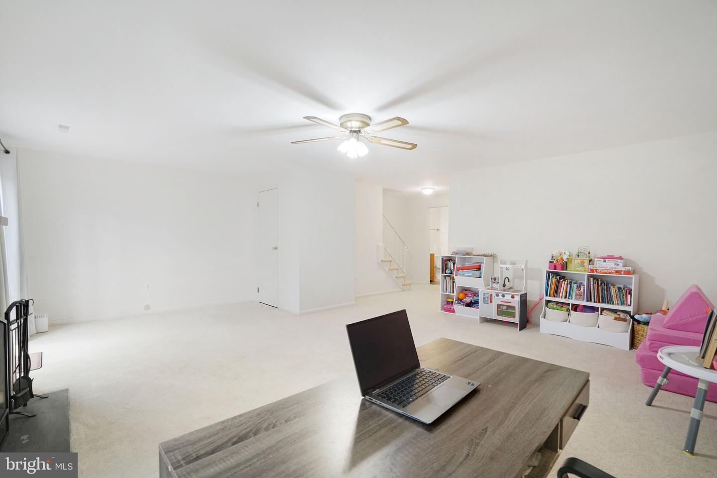 7312 SPRING VIEW CT, SPRINGFIELD, Virginia 22153, 3 Bedrooms Bedrooms, ,2 BathroomsBathrooms,Residential,For sale,7312 SPRING VIEW CT,VAFX2294594 MLS # VAFX2294594