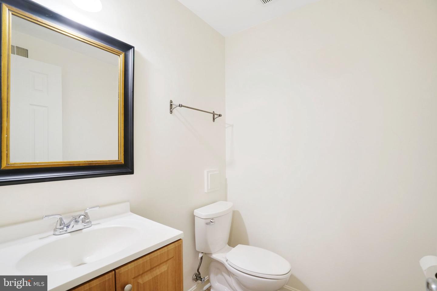 7312 SPRING VIEW CT, SPRINGFIELD, Virginia 22153, 3 Bedrooms Bedrooms, ,2 BathroomsBathrooms,Residential,For sale,7312 SPRING VIEW CT,VAFX2294594 MLS # VAFX2294594