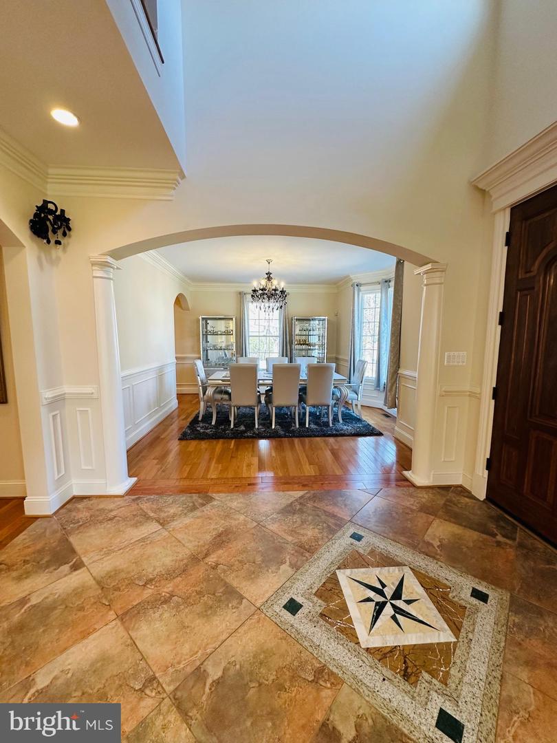 6413 DIVINE ST, MCLEAN, Virginia 22101, 6 Bedrooms Bedrooms, ,5 BathroomsBathrooms,Residential,For sale,6413 DIVINE ST,VAFX2294606 MLS # VAFX2294606