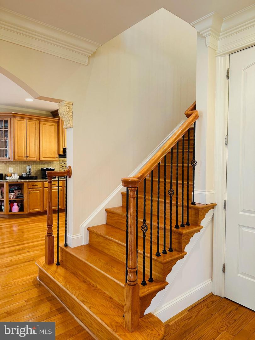 6413 DIVINE ST, MCLEAN, Virginia 22101, 6 Bedrooms Bedrooms, ,5 BathroomsBathrooms,Residential,For sale,6413 DIVINE ST,VAFX2294606 MLS # VAFX2294606