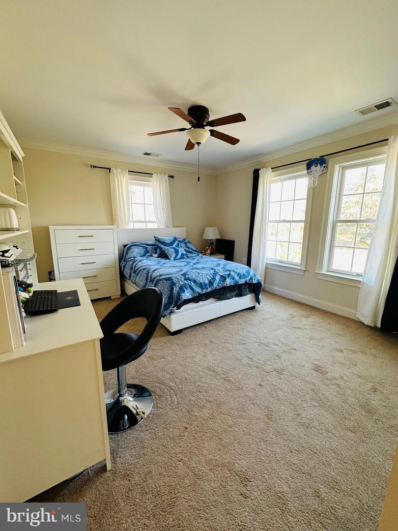 6413 DIVINE ST, MCLEAN, Virginia 22101, 6 Bedrooms Bedrooms, ,5 BathroomsBathrooms,Residential,For sale,6413 DIVINE ST,VAFX2294606 MLS # VAFX2294606