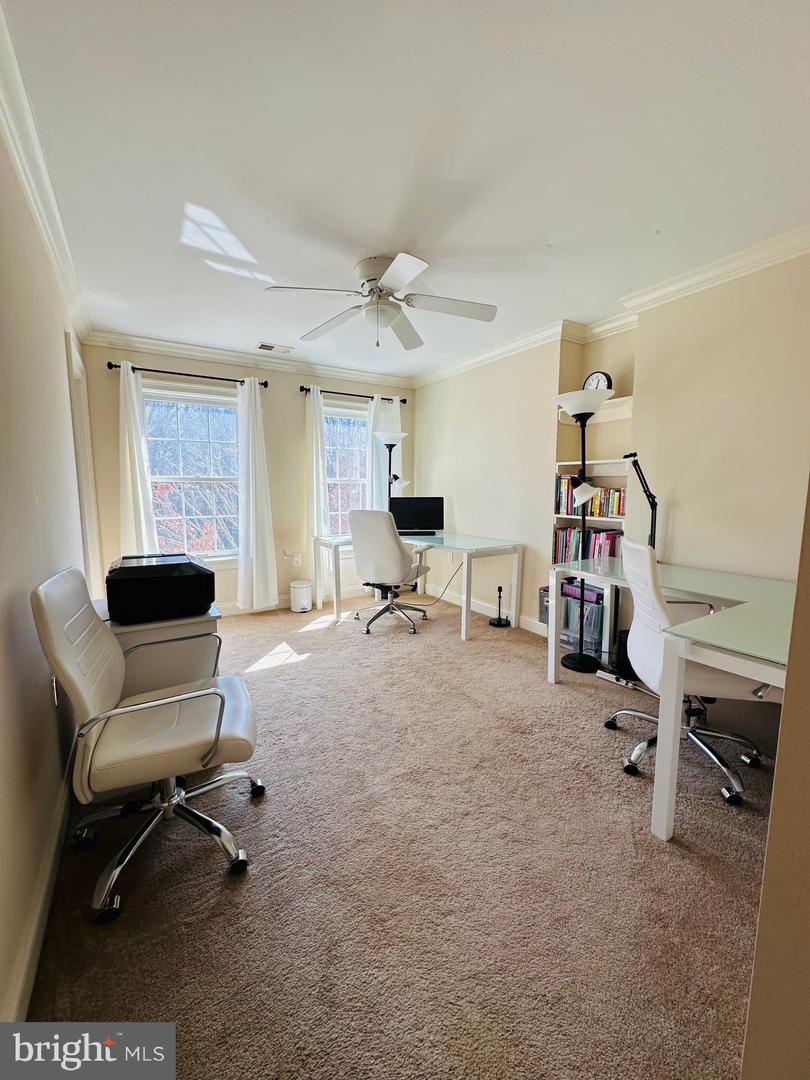 6413 DIVINE ST, MCLEAN, Virginia 22101, 6 Bedrooms Bedrooms, ,5 BathroomsBathrooms,Residential,For sale,6413 DIVINE ST,VAFX2294606 MLS # VAFX2294606