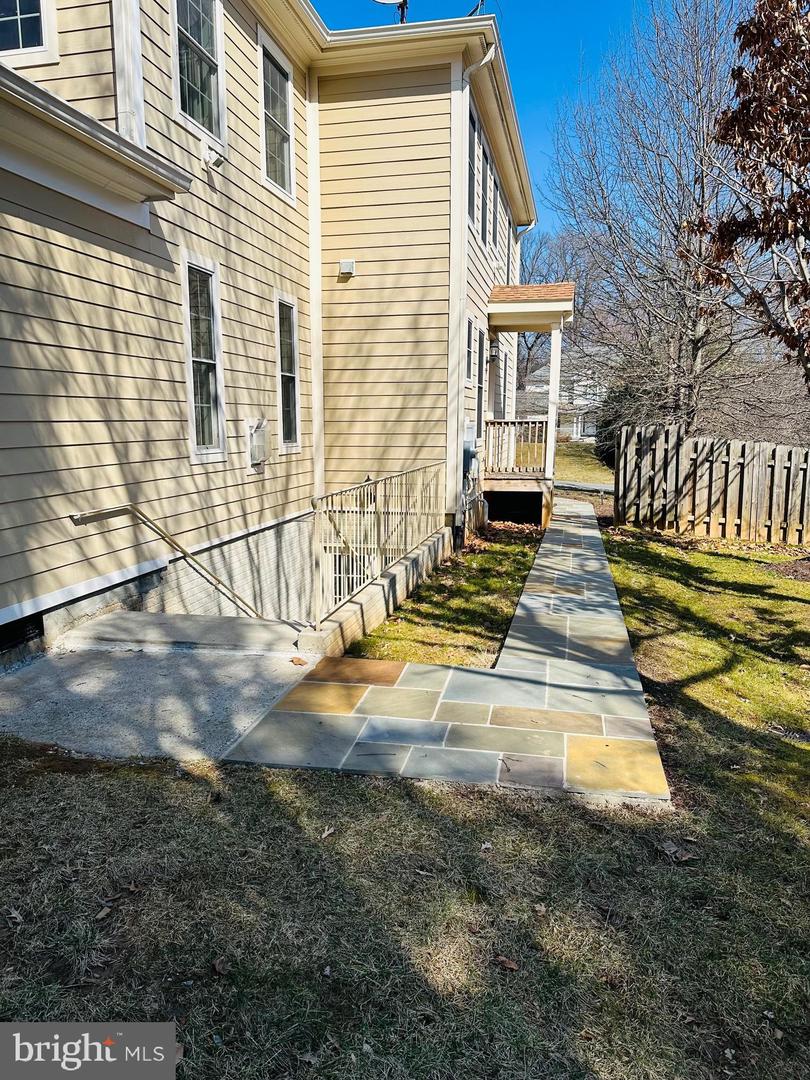 6413 DIVINE ST, MCLEAN, Virginia 22101, 6 Bedrooms Bedrooms, ,5 BathroomsBathrooms,Residential,For sale,6413 DIVINE ST,VAFX2294606 MLS # VAFX2294606