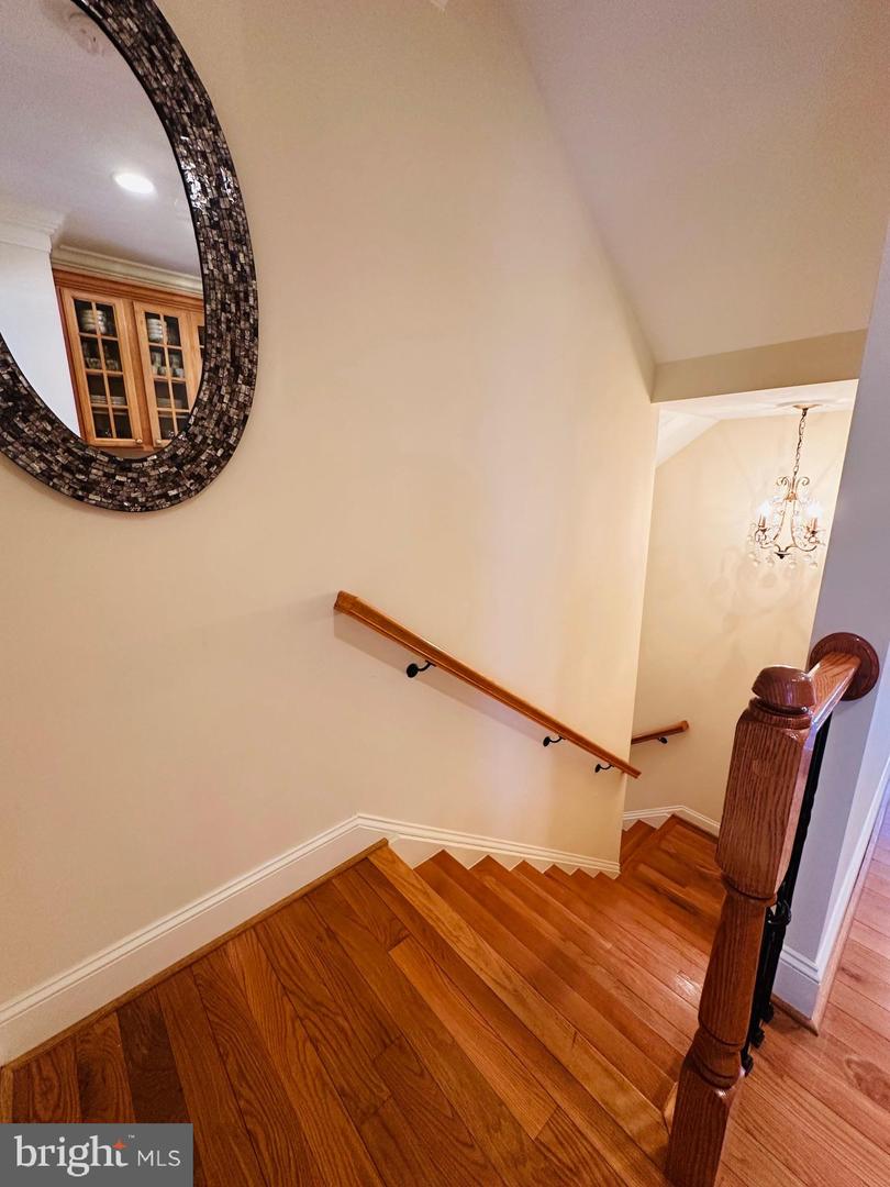 6413 DIVINE ST, MCLEAN, Virginia 22101, 6 Bedrooms Bedrooms, ,5 BathroomsBathrooms,Residential,For sale,6413 DIVINE ST,VAFX2294606 MLS # VAFX2294606