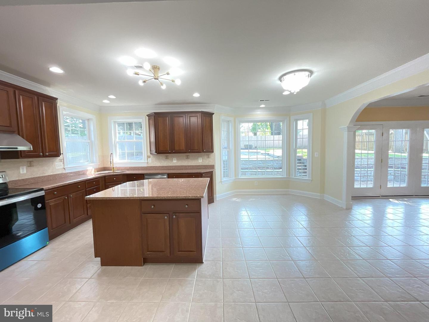 7212 HIGHLAND ST, SPRINGFIELD, Virginia 22150, 5 Bedrooms Bedrooms, ,4 BathroomsBathrooms,Residential,For sale,7212 HIGHLAND ST,VAFX2294702 MLS # VAFX2294702