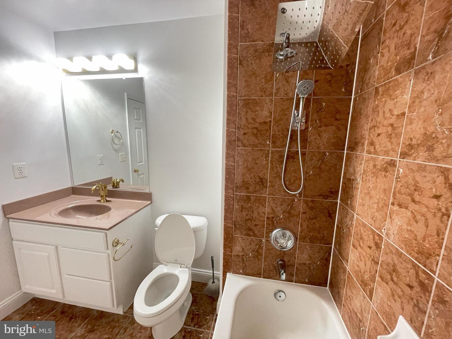 7212 HIGHLAND ST, SPRINGFIELD, Virginia 22150, 5 Bedrooms Bedrooms, ,4 BathroomsBathrooms,Residential,For sale,7212 HIGHLAND ST,VAFX2294702 MLS # VAFX2294702