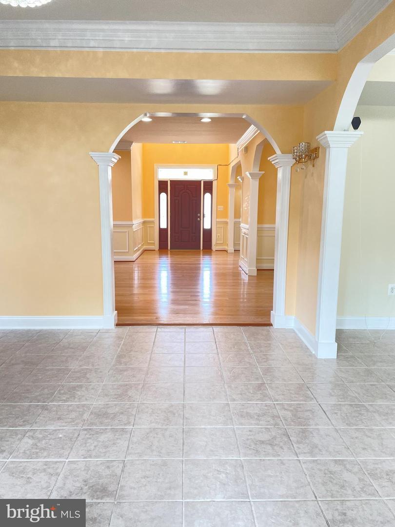 7212 HIGHLAND ST, SPRINGFIELD, Virginia 22150, 5 Bedrooms Bedrooms, ,4 BathroomsBathrooms,Residential,For sale,7212 HIGHLAND ST,VAFX2294702 MLS # VAFX2294702