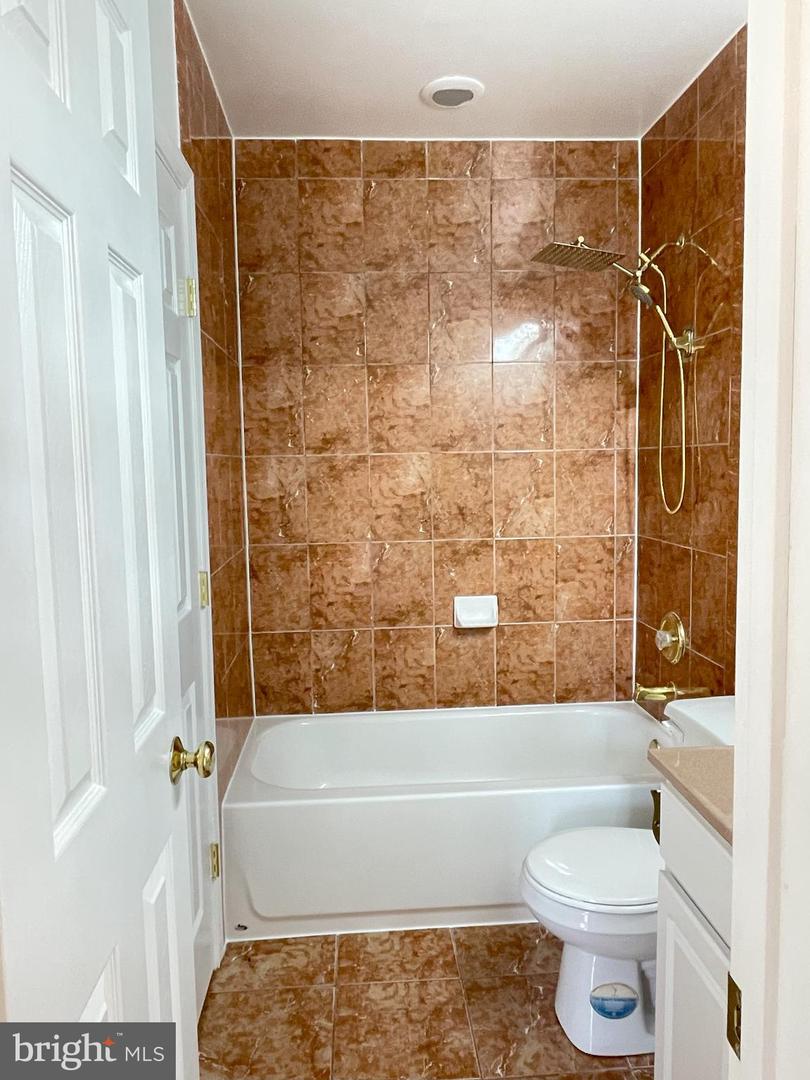 7212 HIGHLAND ST, SPRINGFIELD, Virginia 22150, 5 Bedrooms Bedrooms, ,4 BathroomsBathrooms,Residential,For sale,7212 HIGHLAND ST,VAFX2294702 MLS # VAFX2294702