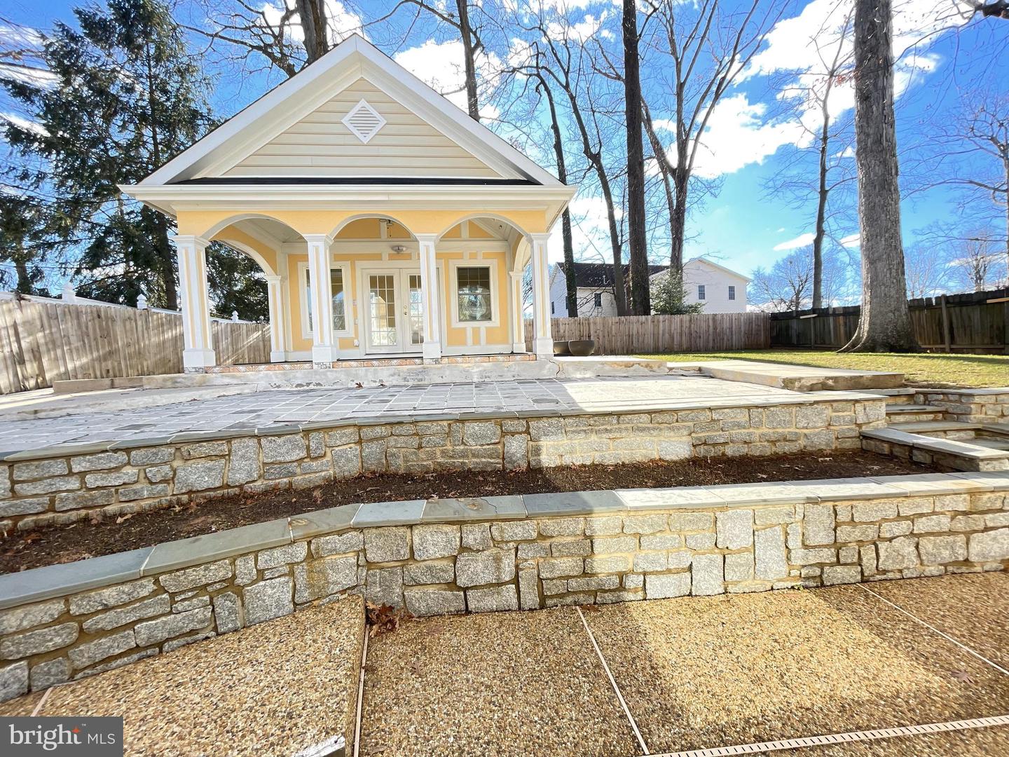 7212 HIGHLAND ST, SPRINGFIELD, Virginia 22150, 5 Bedrooms Bedrooms, ,4 BathroomsBathrooms,Residential,For sale,7212 HIGHLAND ST,VAFX2294702 MLS # VAFX2294702