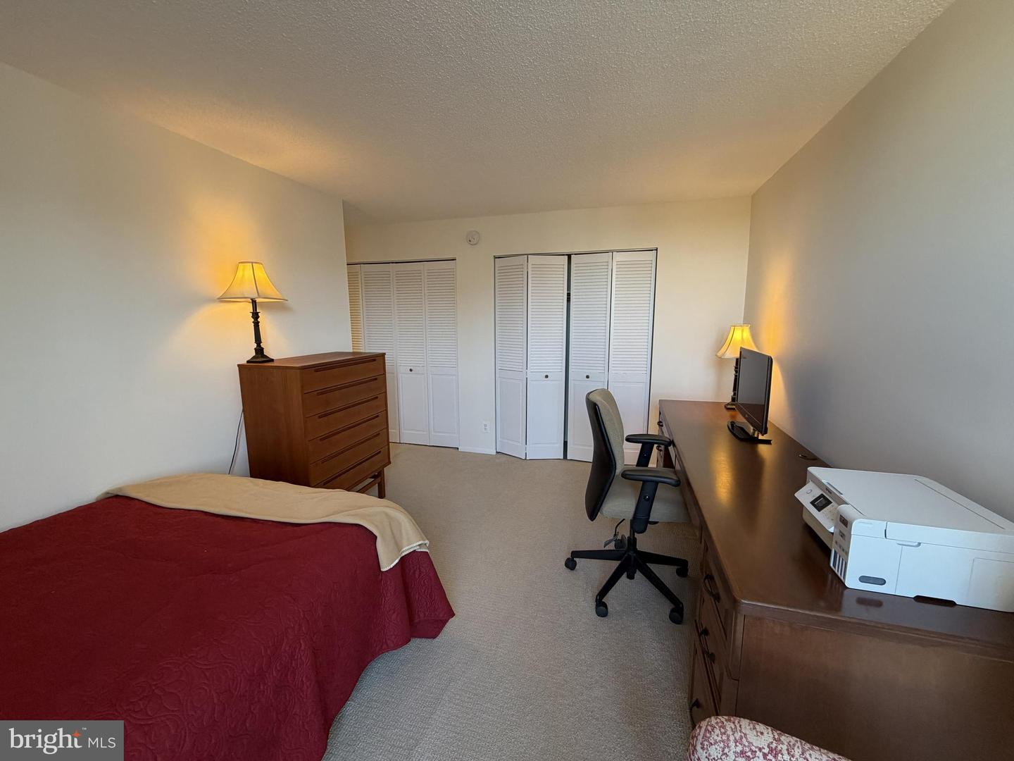 6800 FLEETWOOD RD #1002, MCLEAN, Virginia 22101, 3 Bedrooms Bedrooms, 5 Rooms Rooms,2 BathroomsBathrooms,Residential,For sale,6800 FLEETWOOD RD #1002,VAFX2294744 MLS # VAFX2294744