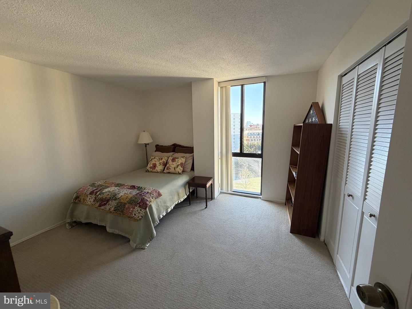 6800 FLEETWOOD RD #1002, MCLEAN, Virginia 22101, 3 Bedrooms Bedrooms, 5 Rooms Rooms,2 BathroomsBathrooms,Residential,For sale,6800 FLEETWOOD RD #1002,VAFX2294744 MLS # VAFX2294744