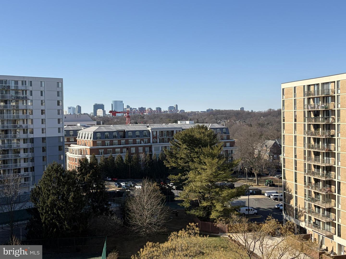 6800 FLEETWOOD RD #1002, MCLEAN, Virginia 22101, 3 Bedrooms Bedrooms, 5 Rooms Rooms,2 BathroomsBathrooms,Residential,For sale,6800 FLEETWOOD RD #1002,VAFX2294744 MLS # VAFX2294744