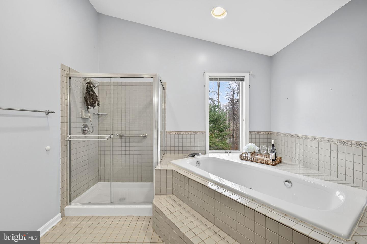 8423 LOCK LN, WARRENTON, Virginia 20186, 3 Bedrooms Bedrooms, ,3 BathroomsBathrooms,Residential,For sale,8423 LOCK LN,VAFQ2020834 MLS # VAFQ2020834