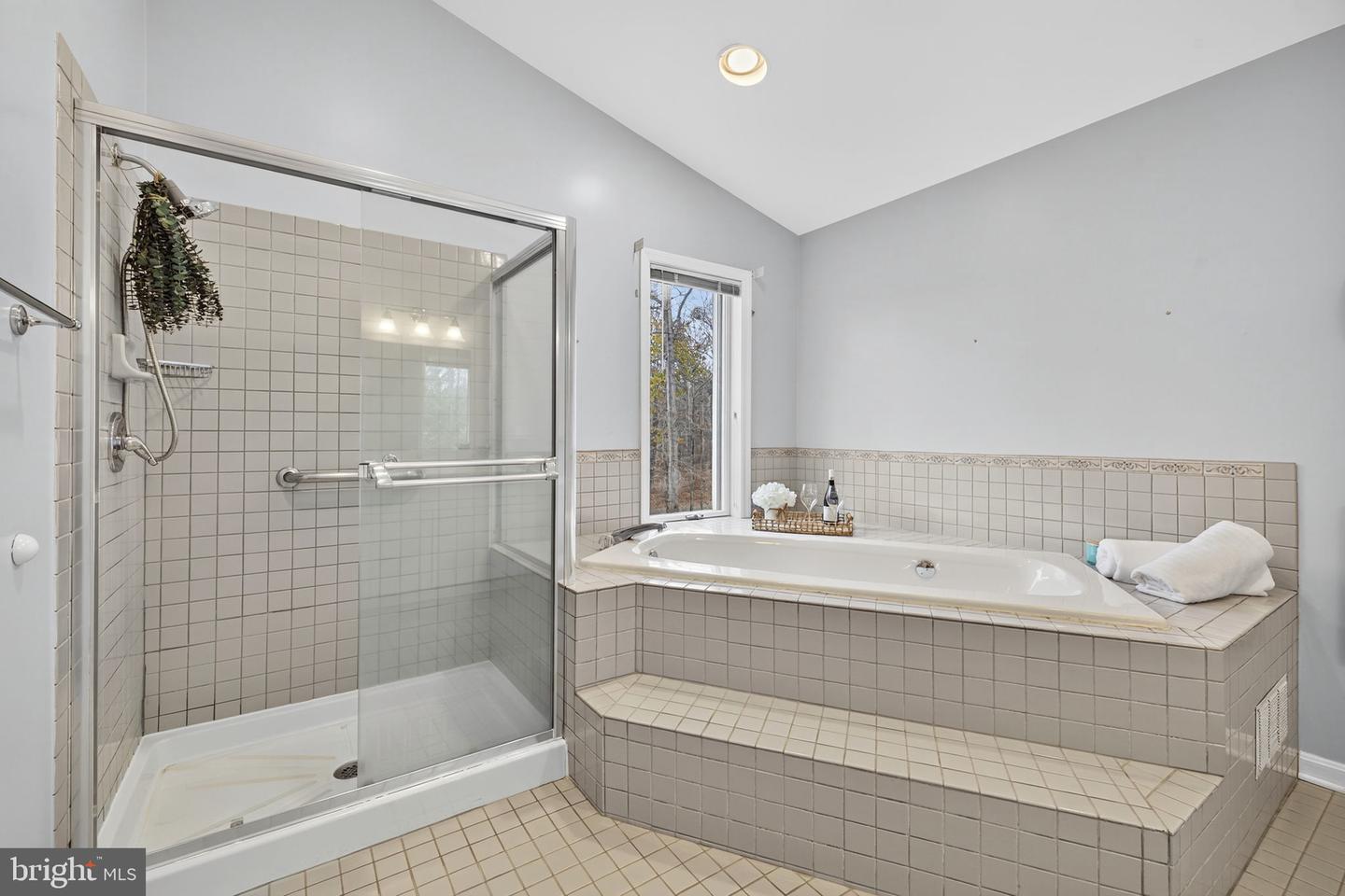 8423 LOCK LN, WARRENTON, Virginia 20186, 3 Bedrooms Bedrooms, ,3 BathroomsBathrooms,Residential,For sale,8423 LOCK LN,VAFQ2020834 MLS # VAFQ2020834