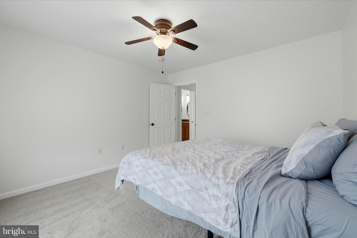 122 LUCY LONG CT, STEPHENS CITY, Virginia 22655, 4 Bedrooms Bedrooms, ,3 BathroomsBathrooms,Residential,For sale,122 LUCY LONG CT,VAFV2039998 MLS # VAFV2039998