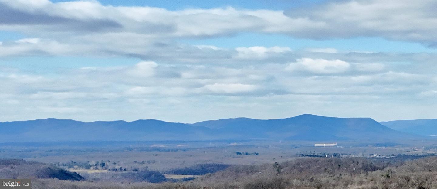 1440 DRUMMER HILL RD, FRONT ROYAL, Virginia 22630, 3 Bedrooms Bedrooms, 8 Rooms Rooms,2 BathroomsBathrooms,Residential,For sale,1440 DRUMMER HILL RD,VAWR2013610 MLS # VAWR2013610