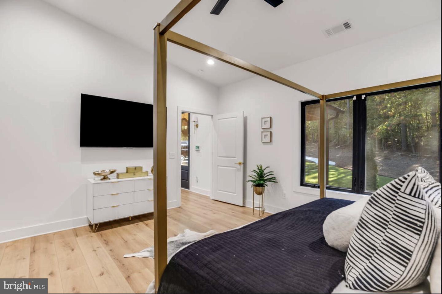 1440 DRUMMER HILL RD, FRONT ROYAL, Virginia 22630, 3 Bedrooms Bedrooms, 8 Rooms Rooms,2 BathroomsBathrooms,Residential,For sale,1440 DRUMMER HILL RD,VAWR2013610 MLS # VAWR2013610