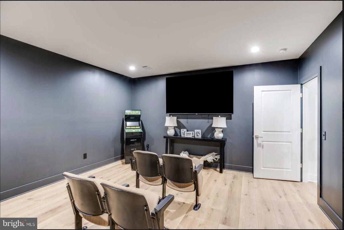 1440 DRUMMER HILL RD, FRONT ROYAL, Virginia 22630, 3 Bedrooms Bedrooms, 8 Rooms Rooms,2 BathroomsBathrooms,Residential,For sale,1440 DRUMMER HILL RD,VAWR2013610 MLS # VAWR2013610