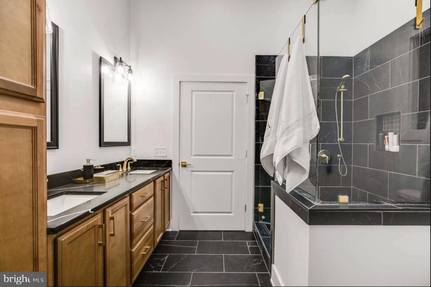 1440 DRUMMER HILL RD, FRONT ROYAL, Virginia 22630, 3 Bedrooms Bedrooms, 8 Rooms Rooms,2 BathroomsBathrooms,Residential,For sale,1440 DRUMMER HILL RD,VAWR2013610 MLS # VAWR2013610