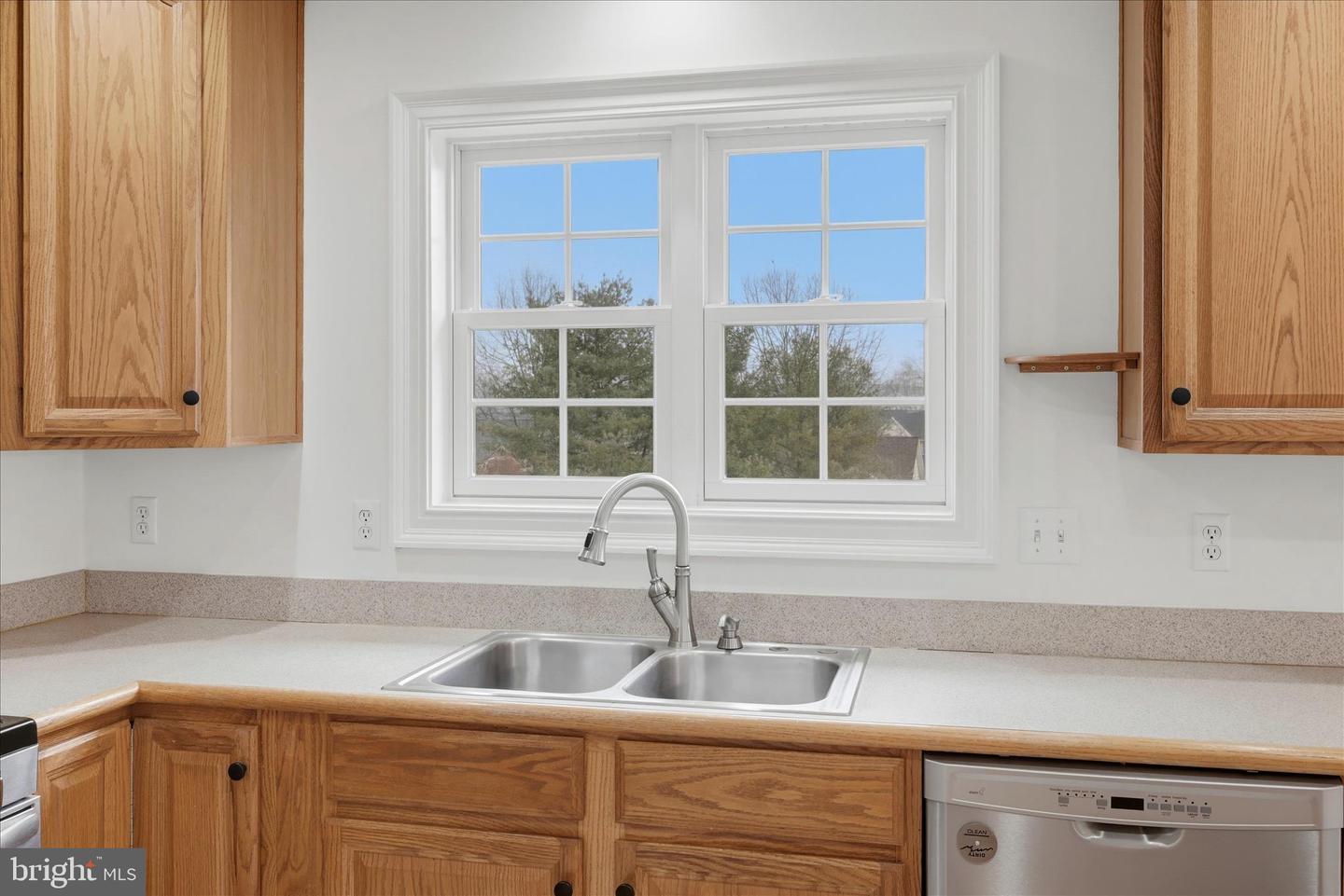 404 FREMONT CT, BERRYVILLE, Virginia 22611, 5 Bedrooms Bedrooms, ,3 BathroomsBathrooms,Residential,For sale,404 FREMONT CT,VACL2006576 MLS # VACL2006576