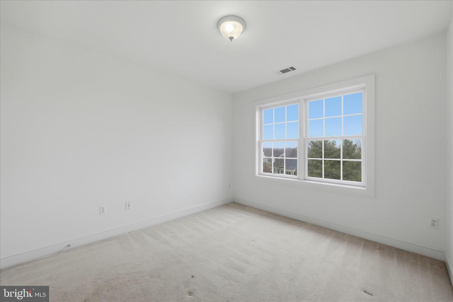 404 FREMONT CT, BERRYVILLE, Virginia 22611, 5 Bedrooms Bedrooms, ,3 BathroomsBathrooms,Residential,For sale,404 FREMONT CT,VACL2006576 MLS # VACL2006576