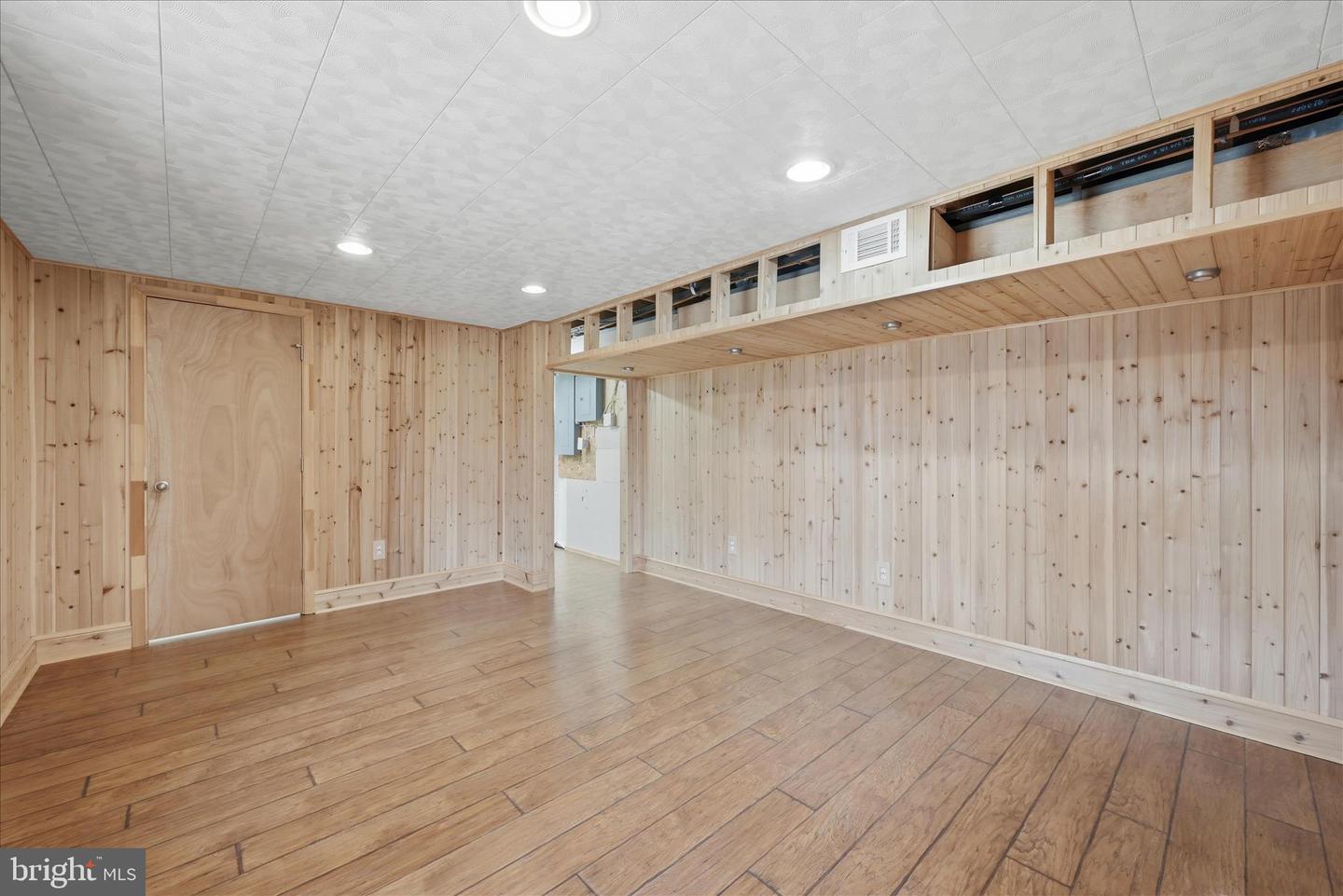 404 FREMONT CT, BERRYVILLE, Virginia 22611, 5 Bedrooms Bedrooms, ,3 BathroomsBathrooms,Residential,For sale,404 FREMONT CT,VACL2006576 MLS # VACL2006576