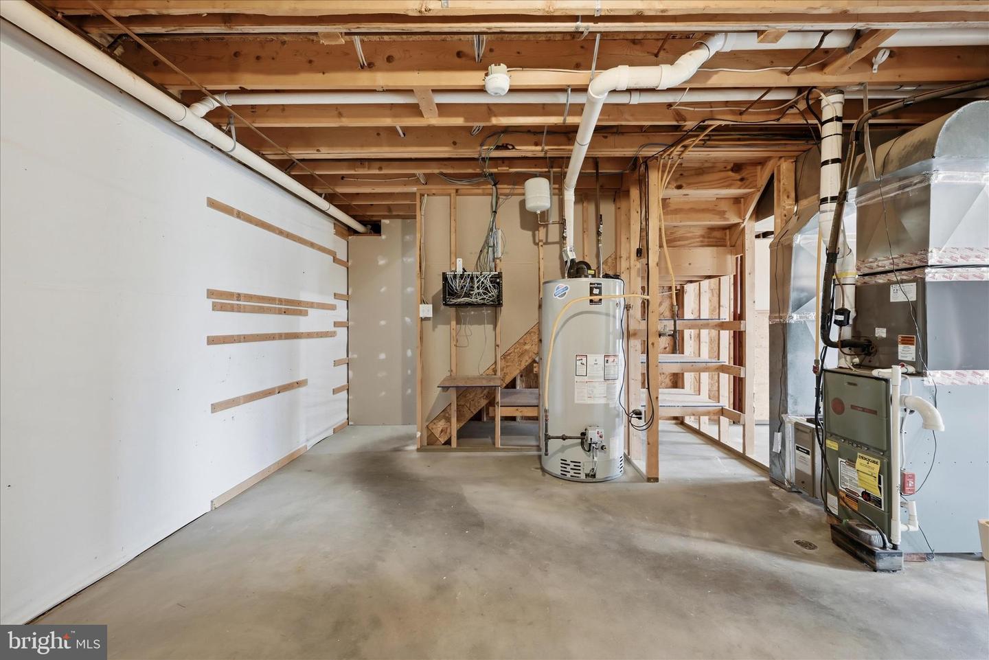 404 FREMONT CT, BERRYVILLE, Virginia 22611, 5 Bedrooms Bedrooms, ,3 BathroomsBathrooms,Residential,For sale,404 FREMONT CT,VACL2006576 MLS # VACL2006576