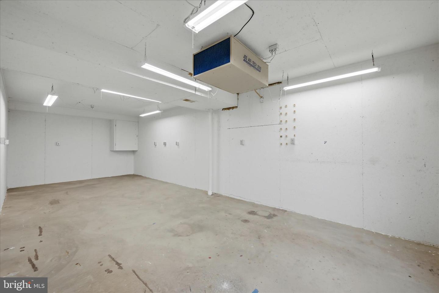 404 FREMONT CT, BERRYVILLE, Virginia 22611, 5 Bedrooms Bedrooms, ,3 BathroomsBathrooms,Residential,For sale,404 FREMONT CT,VACL2006576 MLS # VACL2006576