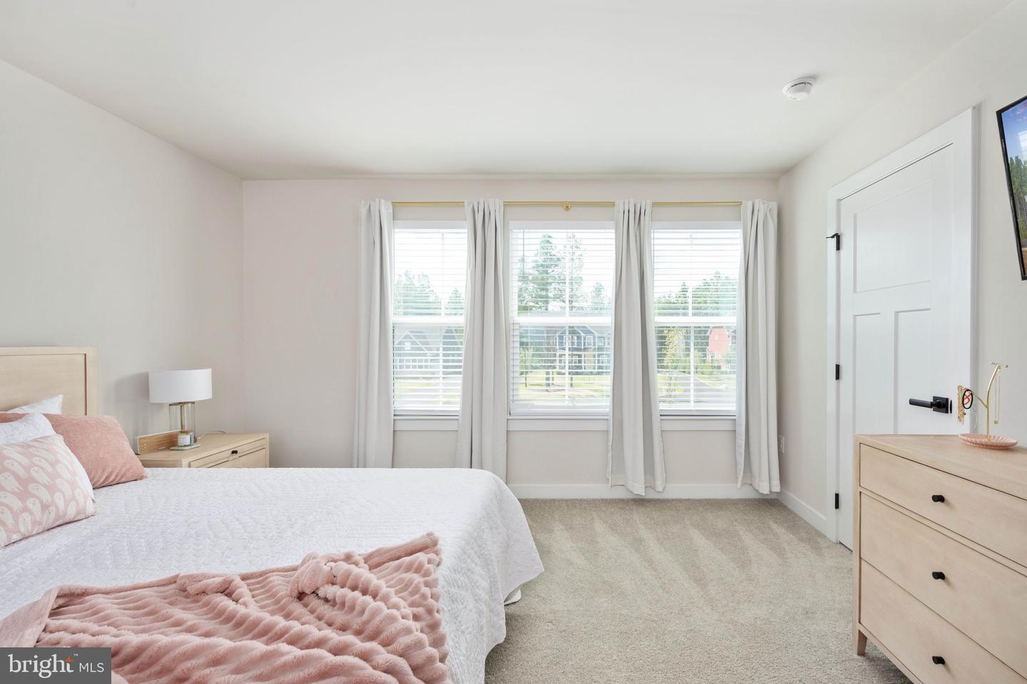 11405 FROSTY KNOLLS CT, SPOTSYLVANIA, Virginia 22551, 4 Bedrooms Bedrooms, ,3 BathroomsBathrooms,Residential,For sale,11405 FROSTY KNOLLS CT,VASP2039816 MLS # VASP2039816