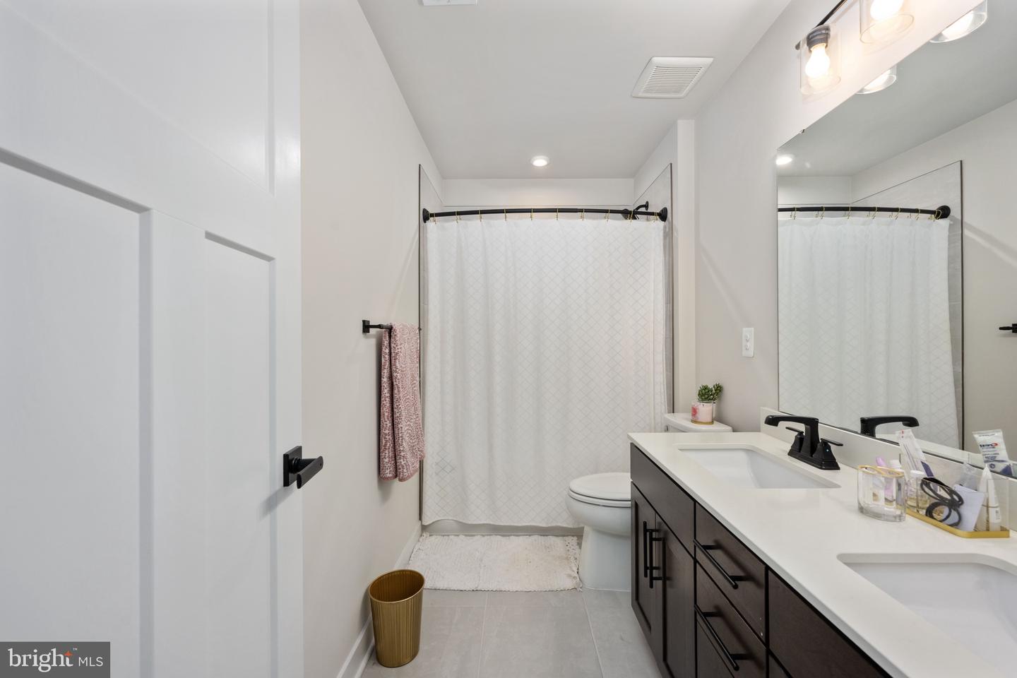 11405 FROSTY KNOLLS CT, SPOTSYLVANIA, Virginia 22551, 4 Bedrooms Bedrooms, ,3 BathroomsBathrooms,Residential,For sale,11405 FROSTY KNOLLS CT,VASP2039816 MLS # VASP2039816