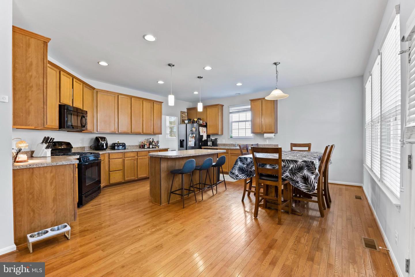 3000 AMERICAN EAGLE BLVD, WOODBRIDGE, Virginia 22191, 6 Bedrooms Bedrooms, ,3 BathroomsBathrooms,Residential,For sale,3000 AMERICAN EAGLE BLVD,VAPW2103630 MLS # VAPW2103630