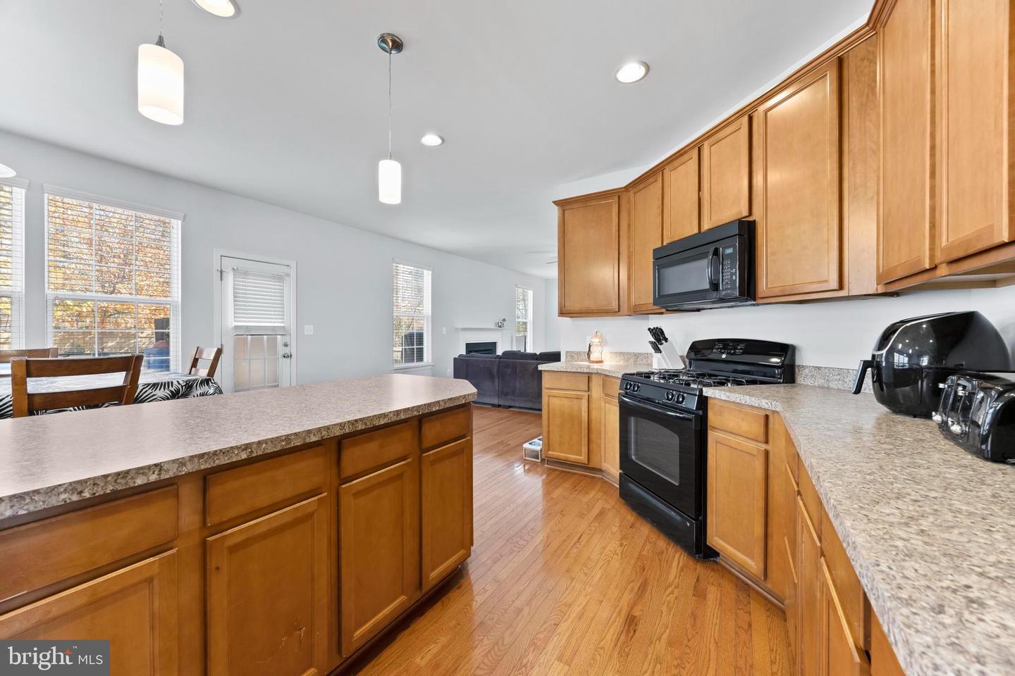 3000 AMERICAN EAGLE BLVD, WOODBRIDGE, Virginia 22191, 6 Bedrooms Bedrooms, ,3 BathroomsBathrooms,Residential,For sale,3000 AMERICAN EAGLE BLVD,VAPW2103630 MLS # VAPW2103630