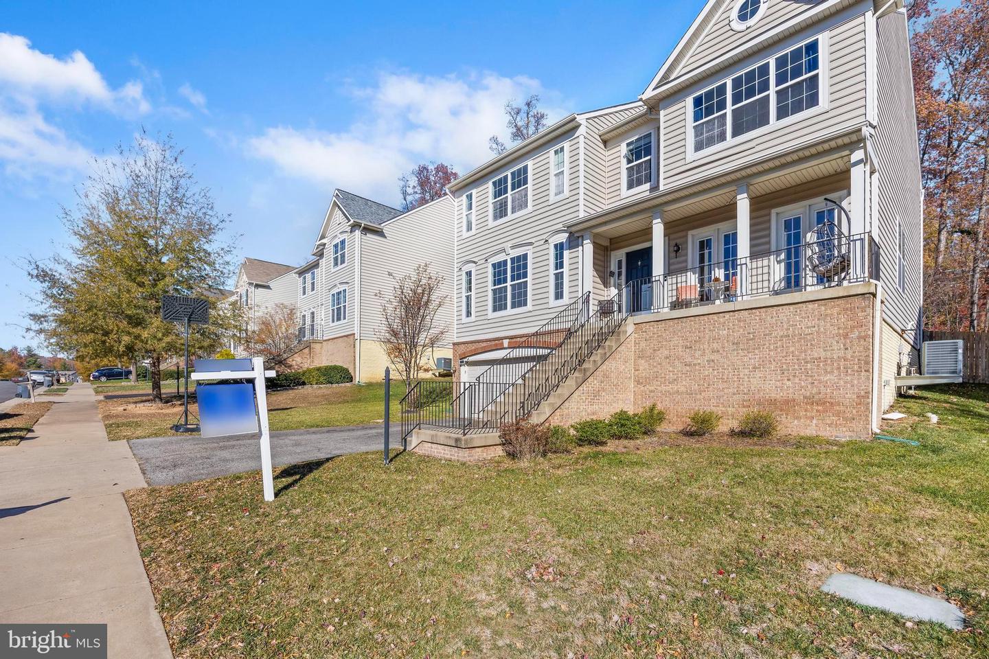 3000 AMERICAN EAGLE BLVD, WOODBRIDGE, Virginia 22191, 6 Bedrooms Bedrooms, ,3 BathroomsBathrooms,Residential,For sale,3000 AMERICAN EAGLE BLVD,VAPW2103630 MLS # VAPW2103630