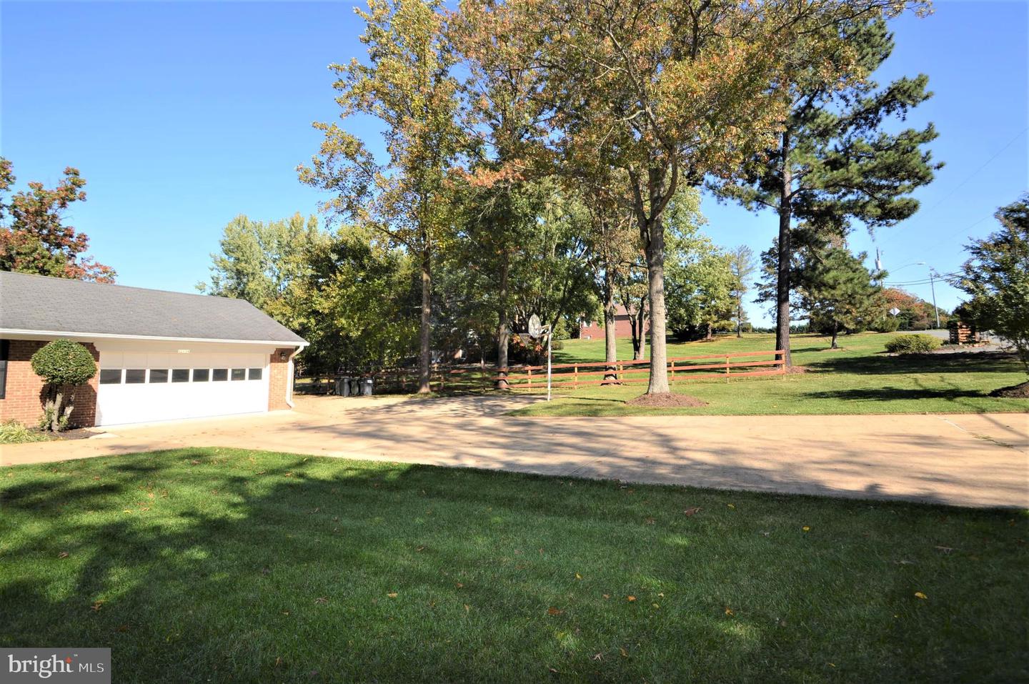 12614 OXON RD, HERNDON, Virginia 20171, 4 Bedrooms Bedrooms, ,3 BathroomsBathrooms,Residential,For sale,12614 OXON RD,VAFX2279522 MLS # VAFX2279522