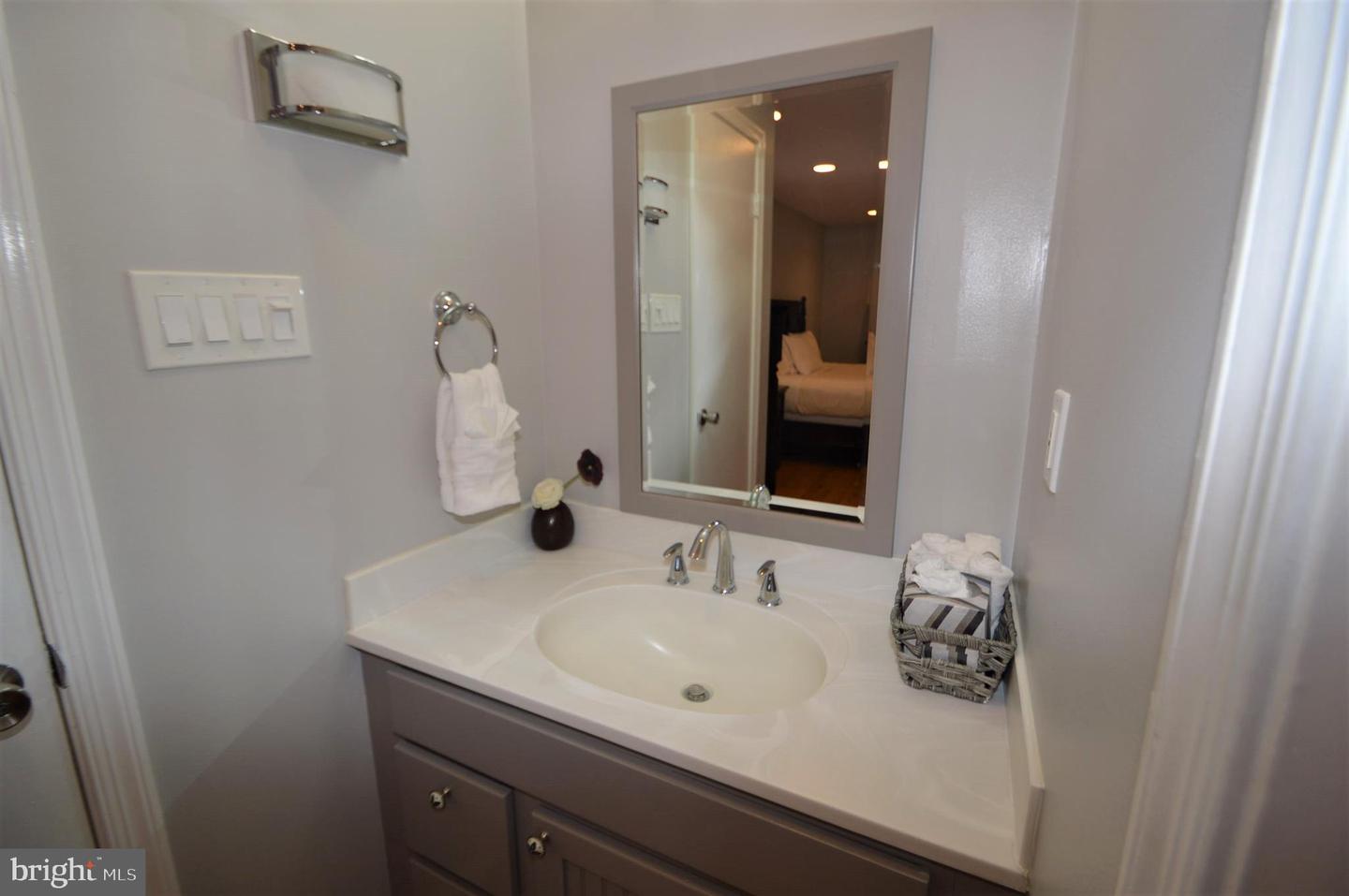 12614 OXON RD, HERNDON, Virginia 20171, 4 Bedrooms Bedrooms, ,3 BathroomsBathrooms,Residential,For sale,12614 OXON RD,VAFX2279522 MLS # VAFX2279522