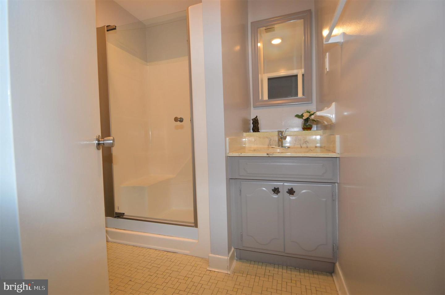 12614 OXON RD, HERNDON, Virginia 20171, 4 Bedrooms Bedrooms, ,3 BathroomsBathrooms,Residential,For sale,12614 OXON RD,VAFX2279522 MLS # VAFX2279522