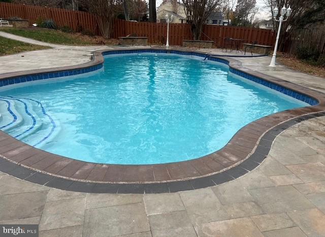 12614 OXON RD, HERNDON, Virginia 20171, 4 Bedrooms Bedrooms, ,3 BathroomsBathrooms,Residential,For sale,12614 OXON RD,VAFX2279522 MLS # VAFX2279522