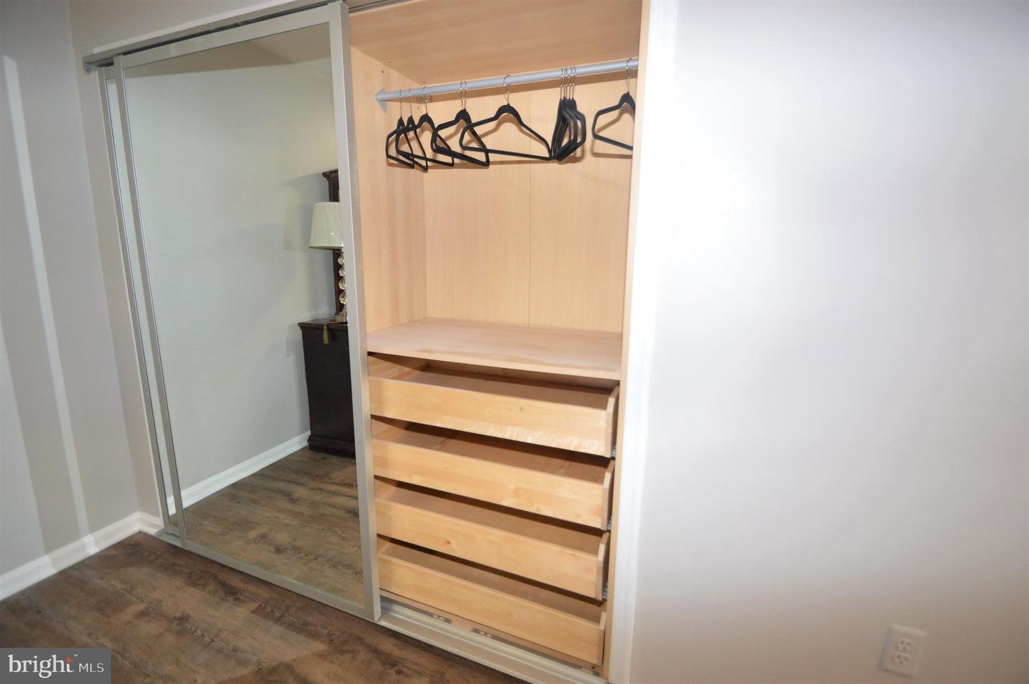 12614 OXON RD, HERNDON, Virginia 20171, 4 Bedrooms Bedrooms, ,3 BathroomsBathrooms,Residential,For sale,12614 OXON RD,VAFX2279522 MLS # VAFX2279522