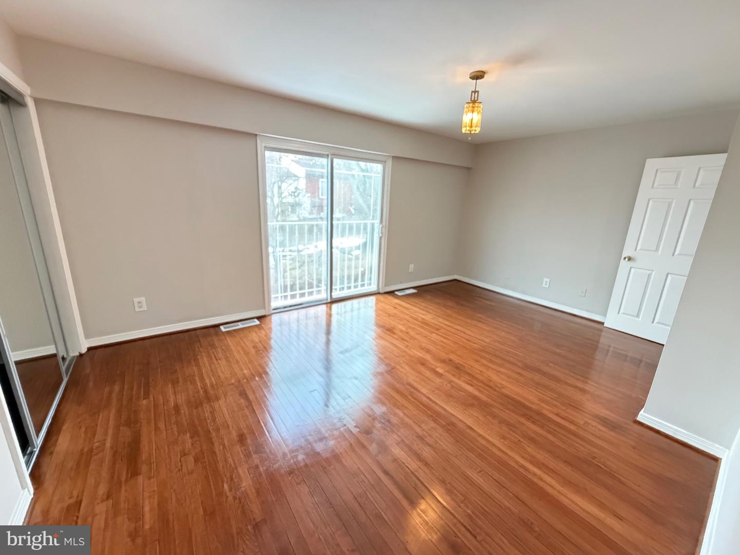 6346 ROCKSHIRE ST, ALEXANDRIA, Virginia 22315, 3 Bedrooms Bedrooms, ,2 BathroomsBathrooms,Residential,For sale,6346 ROCKSHIRE ST,VAFX2283860 MLS # VAFX2283860