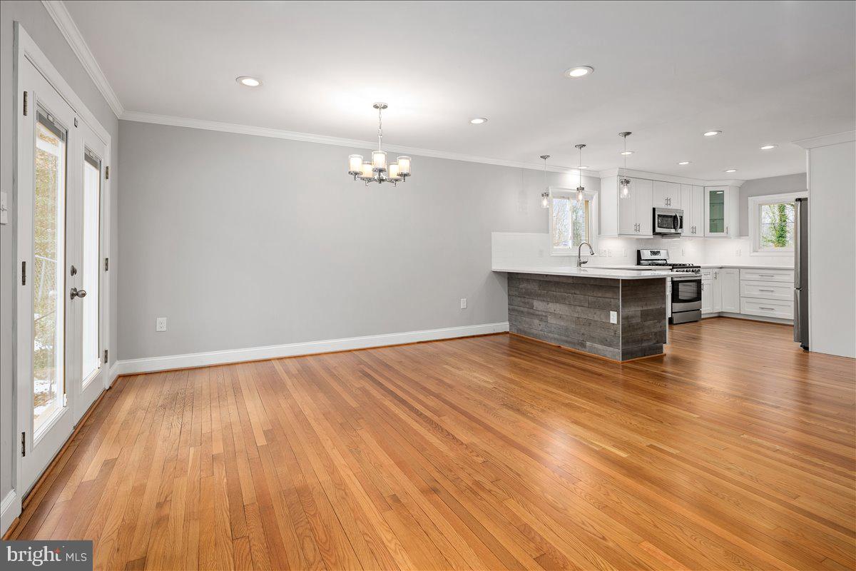 8711 MILLBROOK PL, ALEXANDRIA, Virginia 22309, 5 Bedrooms Bedrooms, ,3 BathroomsBathrooms,Residential,For sale,8711 MILLBROOK PL,VAFX2287698 MLS # VAFX2287698