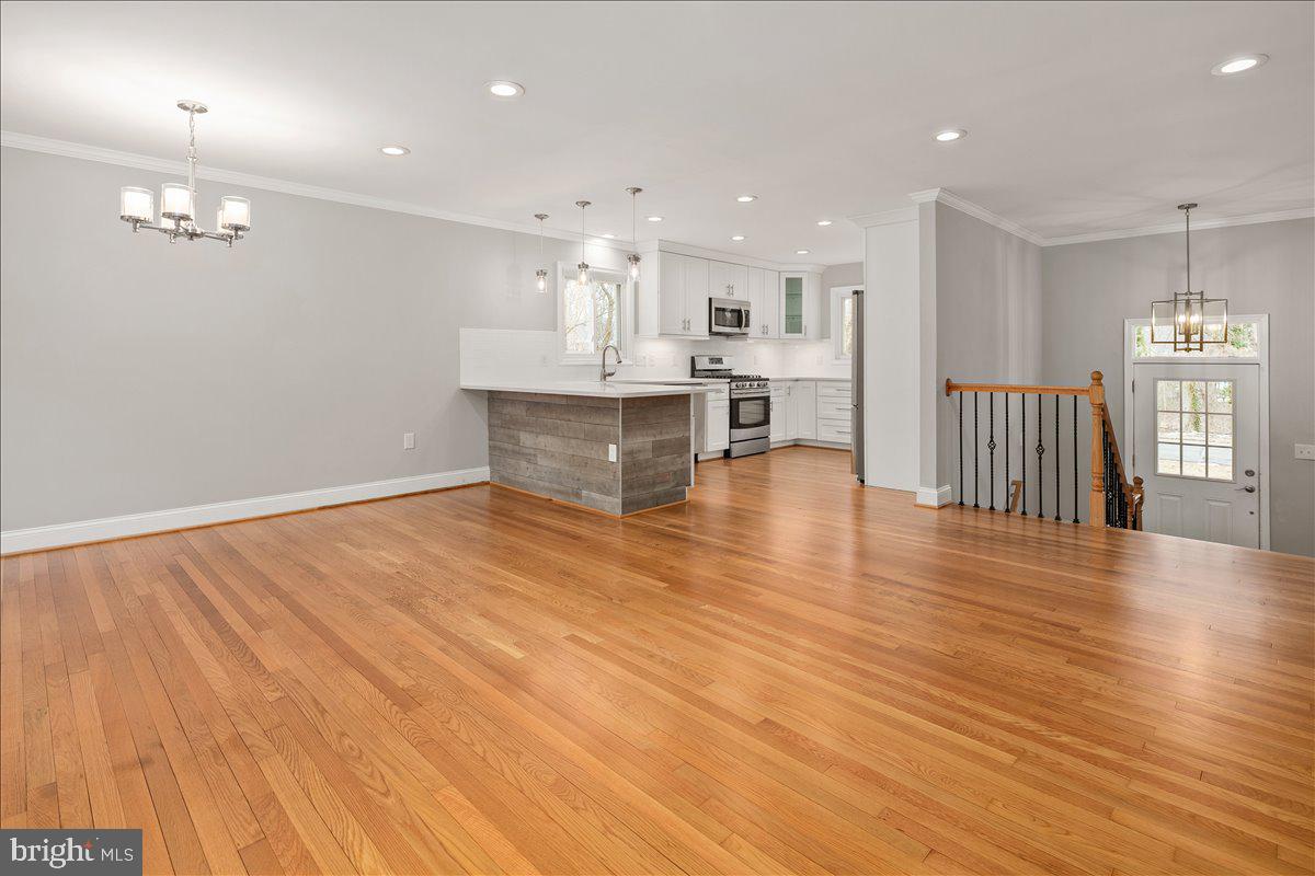 8711 MILLBROOK PL, ALEXANDRIA, Virginia 22309, 5 Bedrooms Bedrooms, ,3 BathroomsBathrooms,Residential,For sale,8711 MILLBROOK PL,VAFX2287698 MLS # VAFX2287698