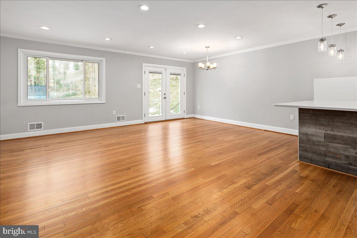 8711 MILLBROOK PL, ALEXANDRIA, Virginia 22309, 5 Bedrooms Bedrooms, ,3 BathroomsBathrooms,Residential,For sale,8711 MILLBROOK PL,VAFX2287698 MLS # VAFX2287698